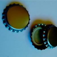 Fábrica de tampas metálicas